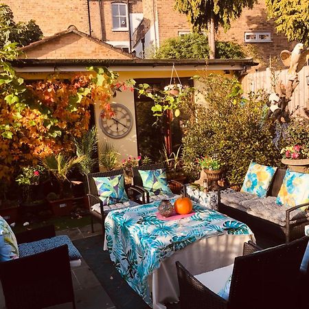 Cheerful 4 Bedroom House With Garden Free Parking 伦敦 外观 照片